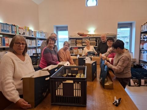 Colis de Noël pour les anciens de Lablachère